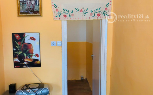 MAĎARSKO - BÓDVASZILAS 3 IZBOVÝ RD V OBCI S KOMPLETNOU INFRAŠTRUKTÚROU