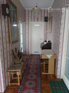 MAĎARSKO - INÁNCS PEKNÝ 4 IZBOVÝ DOM V PEKNEJ OBCI, UPRAVENÝ POZEMOK