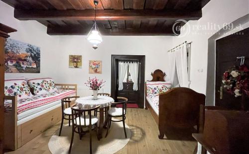 PRENÁJOM -  GALVÁCS PEKNÁ 3 IZBOVÁ  CHALUPA, KRÁSNA PRÍRODA.