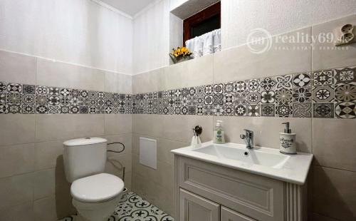 PRENÁJOM -  GALVÁCS PEKNÁ 3 IZBOVÁ  CHALUPA, KRÁSNA PRÍRODA.