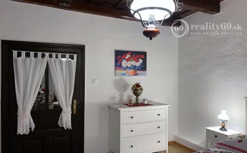 PRENÁJOM -  GALVÁCS PEKNÁ 3 IZBOVÁ  CHALUPA, KRÁSNA PRÍRODA.