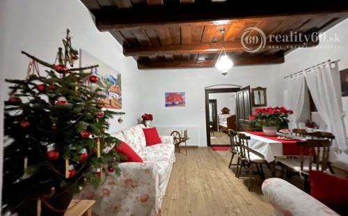 PRENÁJOM -  GALVÁCS PEKNÁ 3 IZBOVÁ  CHALUPA, KRÁSNA PRÍRODA.