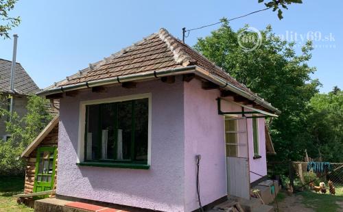 MAĎARSKO - ZSUJTA 25 KM OD KOŠIC KRÁSNY TEHLOVÝ DOM, RYBÁRSKE PROSTREDIE, RELAX.