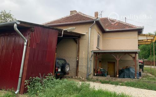 REZERVOVANÉ -  GALVÁCS - PEKNÝ DOM S GARÁŽOU V KRÁSNOM PROSTREDÍ