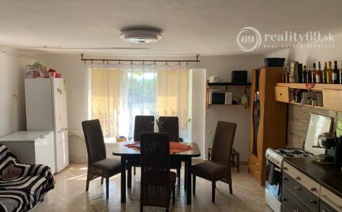 MAĎARSKO - SZENDRO PEKNÝ 6 IZBOVÝ RODINNÝ DOM