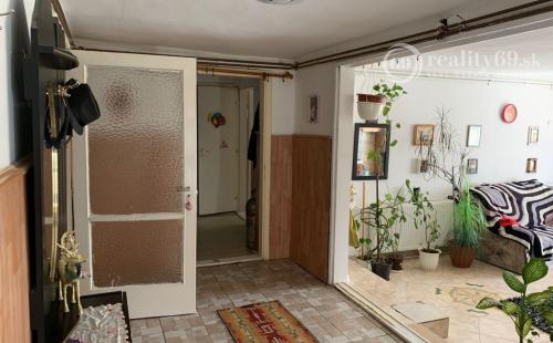 MAĎARSKO - SZENDRO PEKNÝ 6 IZBOVÝ RODINNÝ DOM