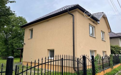 BENIAKOVCE - PRENÁJOM 4 IZBOVÝ RD KAPACITA 12 OSÔB.