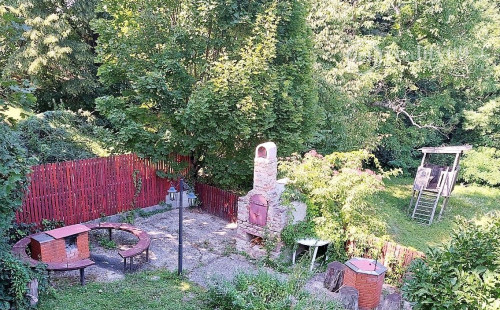 MAĎARSKO - TELKIBÁNYA RODINNÁ USADLOSŤ V LONE PRÍRODY.