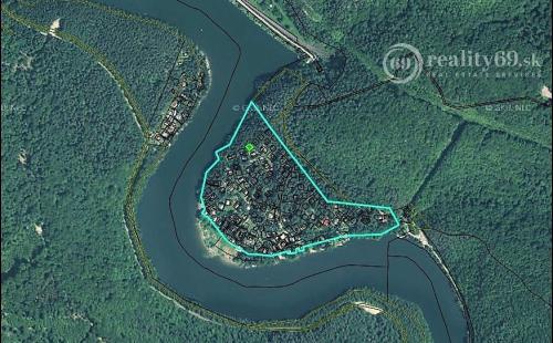 RUŽÍN - ROLOVA HUTA POZEMOK NA VÝSTAVBU CHATY V KRÁSNOM LESNOM PROSTREDÍ.