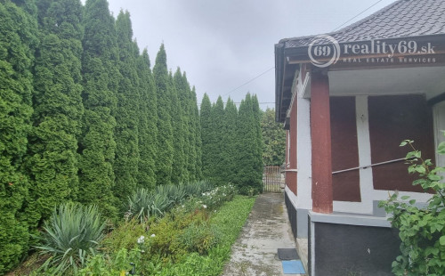 FUZÉRKOMLOS - DVOJIZBOVÝ RODINNÝ DOM 25KM OD KOŠÍC