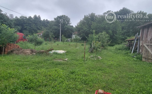 MAĎARSKO - HOLLÓHÁZA GAZDOVSKÝ DOM 5000 m2 POZEMKOM