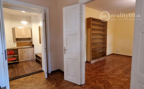 STARÉ MESTO - KANCELÁRSKE PRIESTORY 95 m2