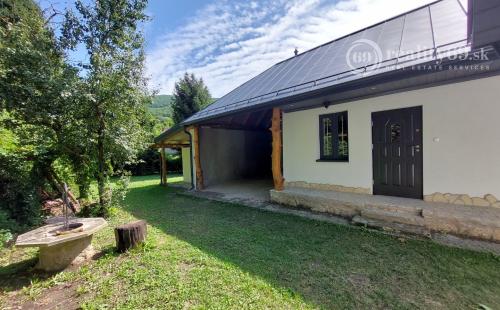 MAĎARSKO - KISHUTA RODINNÝ DOM 240 M2 + HOSŤOVSKÝ DOM 40 M2 IBA 45 km OD KOŠÍC