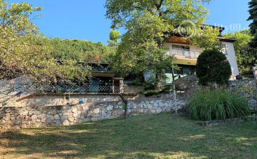 REZERVOVANÉ - JABLONOV NAD TURŇOU - MUROVANÁ CHATA VÝBORNÝ STAV.