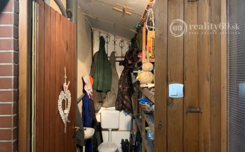 REZERVOVANÉ - MAĎARSKO - PERKUPA VEĽKÝ 3 IZBOVÝ ZREKONŠTRUOVANÝ V KRÁSNEJ LOKALITE