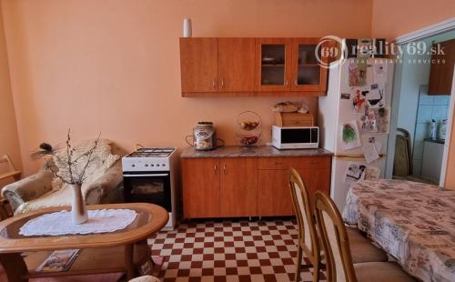 REZERVOVANÉ - MAĎARSKO - ABAÚJVÁR DVOJDOM ZA CENU JEDNÉHO IBA 3 KM OD HRANÍC.