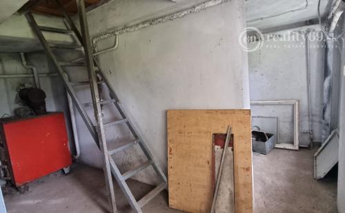 REZERVOVANÉ - MAĎARSKO - ABAÚJVÁR DVOJDOM ZA CENU JEDNÉHO IBA 3 KM OD HRANÍC.