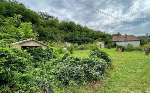 REZERVOVANÉ - MAĎARSKO - ABAÚJVÁR  NAJKRAJŠÍ STAVEBNÝ POZEMOK 1668 M2, VŠETKY IS.