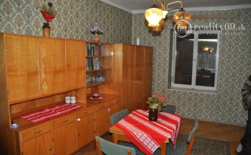 MAĎARSKO - ENCS SUPER DVOJGENERAČNÝ DOM  S ROZLOHOU 120 M2 + 120 M2