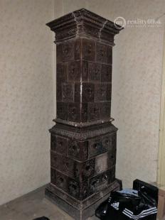 SMOLNÍK - MEŠTIANSKY DOM S OBCHODNÝM PRIESTOROM V CENTRE MESTA.