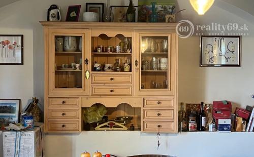 REZERVOVANÉ - MAĎARSKO - VAGASHUTA - ZARIADENÁ 3 IZBOVÁ CHALUPA PO REKONŠTRUKCII, V TICHOM PROSTREDÍ.