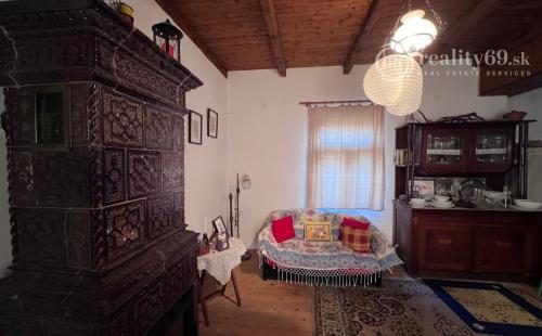 REZERVOVANÉ - MAĎARSKO - VAGASHUTA - ZARIADENÁ 3 IZBOVÁ CHALUPA PO REKONŠTRUKCII, V TICHOM PROSTREDÍ.