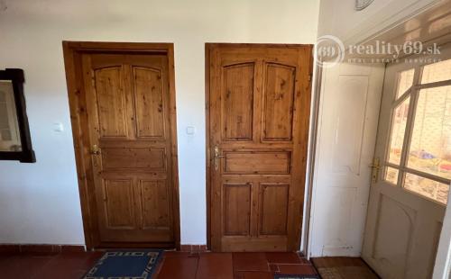 REZERVOVANÉ - MAĎARSKO - VAGASHUTA - ZARIADENÁ 3 IZBOVÁ CHALUPA PO REKONŠTRUKCII, V TICHOM PROSTREDÍ.