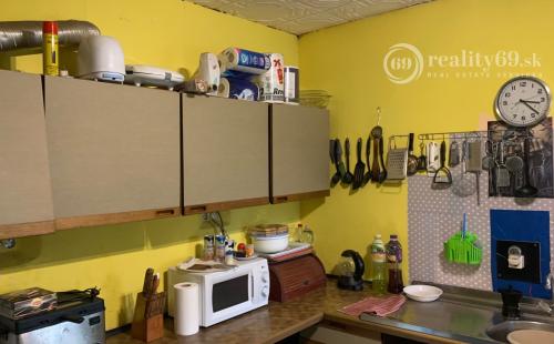 MAĎARSKO - SZUHOGY 3 IZBOVÝ ZATEPLENÝ RODINNÝ DOM