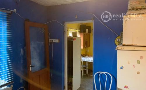 MAĎARSKO - SZUHOGY 3 IZBOVÝ ZATEPLENÝ RODINNÝ DOM