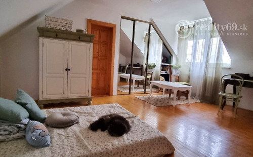 GEČA - ÚTULNÝ RODINNÝ DOM V BLÍZKOSTI KOŠÍC