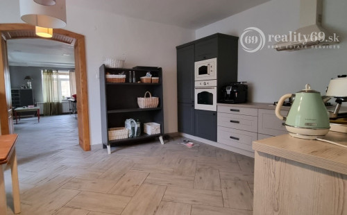 GEČA - ÚTULNÝ RODINNÝ DOM V BLÍZKOSTI KOŠÍC