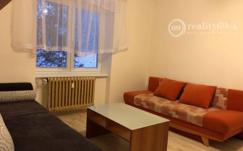 CENTRUM MESTA - JESENNÁ 1 IZBOVÝ BYT PO NOVEJ REKONŠTRUKCII.