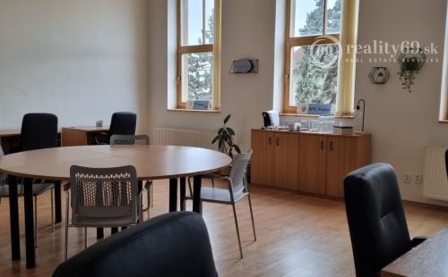 PREŠOV - OBJEKT KOMERČNÉ A PREVÁDZKOVÉ PRIESTORY.