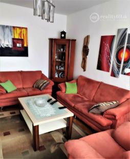 KUZMÁNYHO 3 IZBOVÝ BYT S LODŽIOU PO REKONŠTRUKCII 76 M2