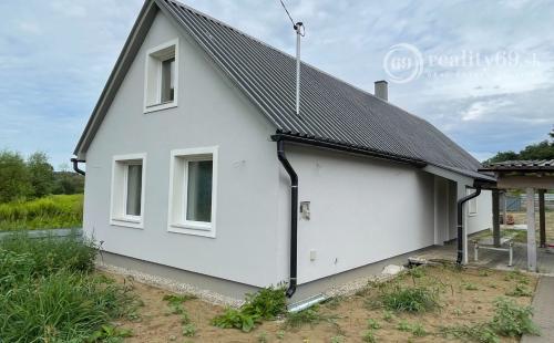 MAĎARSKO - ABAÚJVÁR 3 IZBOVÝ ZREKONŠTRUOVANÝ POSCHOVÝ RODINNÝ DOM.