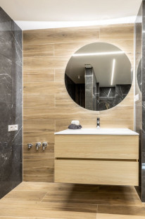 SEVER - TOLSTÉHO 3 IZBOVÝ LUXUSNÝ BYT PO KOMPLETNEJ REKONŠTRUKCII.