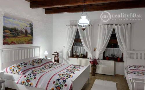 MAĎARSKO - GALVÁCS PEKNÁ 3 IZBOVÁ CHALUPA PO REKONŠTRUKCII, KRÁSNA PRÍRODA.