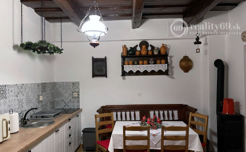 MAĎARSKO - GALVÁCS PEKNÁ 3 IZBOVÁ CHALUPA PO REKONŠTRUKCII, KRÁSNA PRÍRODA.