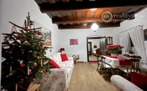 MAĎARSKO - GALVÁCS PEKNÁ 3 IZBOVÁ CHALUPA PO REKONŠTRUKCII, KRÁSNA PRÍRODA.