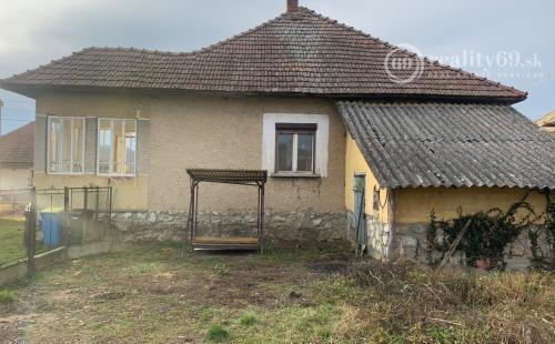 MAĎARSKO - TORNASZENTANDRÁS  PEKNÝ 3 IZBOVÝ V KRÁSNOM PROSTREDÍ