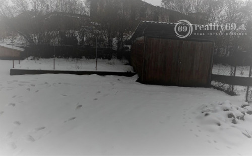 MAĎARSKO - SZALONNA 2 IZBOVÝ SEDLIACKY DOM S GARÁŽOU