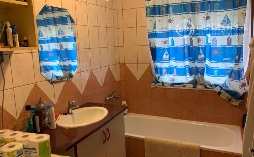 MAĎARSKO - NAGYHUTA LUXUSNÝ 4 IZBOVÝ RD S GARÁŽOU S OBYTNÝM PODKROVÍM