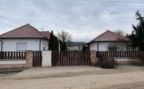 MAĎARSKO - MESZES PENZIÓN BLÍZKO JAZERA, VÝBORNÁ INVESTÍCIA.