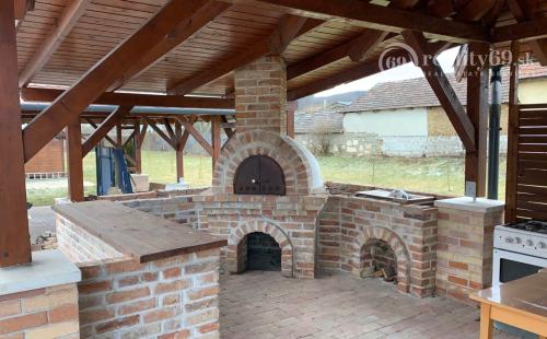 MAĎARSKO - MESZES PENZIÓN BLÍZKO JAZERA, VÝBORNÁ INVESTÍCIA.