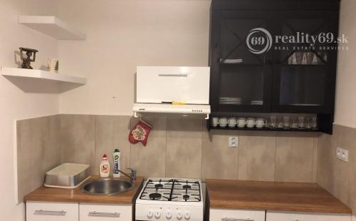 CENTRUM MESTA - JESENNÁ 1 IZBOVÝ BYT PO REKONŠTRUKCII.