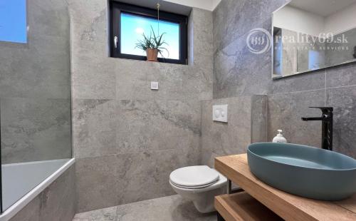 BELŽA - KVALITNÁ DOKONČENÁ NOVOSTAVBA 4 IZBOVÉHO RD.