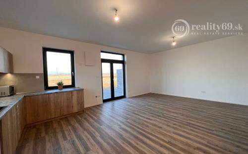 BELŽA - KVALITNÁ DOKONČENÁ NOVOSTAVBA 4 IZBOVÉHO RD.