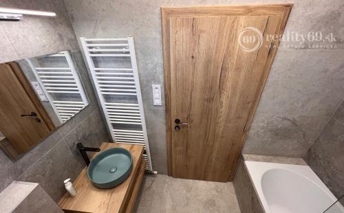 BELŽA - KVALITNÁ DOKONČENÁ NOVOSTAVBA 4 IZBOVÉHO RD.