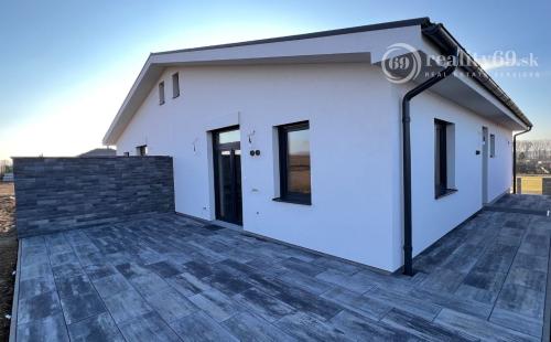 BELŽA - KVALITNÁ DOKONČENÁ NOVOSTAVBA 4 IZBOVÉHO RD.