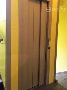 JUH - JUŽNÁ TRIEDA PEKNÝ 2 IZBOVÝ KOMPLETNE ZARIADENÝ BYT.